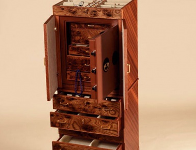 A chest of drawers for jewelry, Agresti