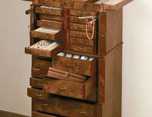 Dresser for jewelry in the decoration of marquetry, Agresti