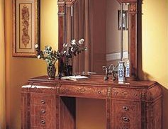 Vanity Viena, Vicente Zaragoza