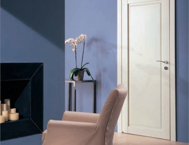 The Polis hinged door, Tre P & Tre Piu