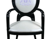 Chair in leather upholstery, Camerin