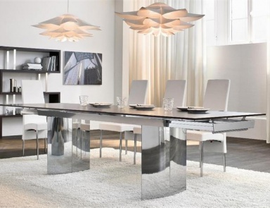 Dining table with metal legs, Tonin Casa