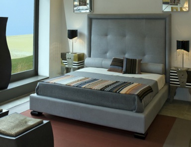 Double bed with high headboard, Wama