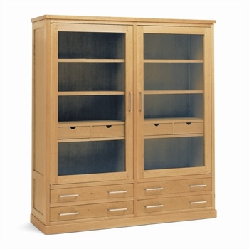 Colonia Showcase Cabinet