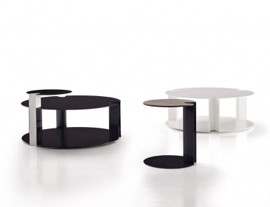 A coffee table on a metal frame Nix, B&B Italia