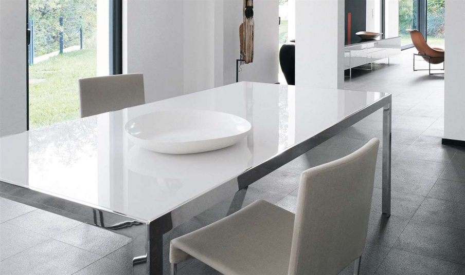 Dining Table On Steel Frame With Top Of The Glass Table, B&B Italia ...