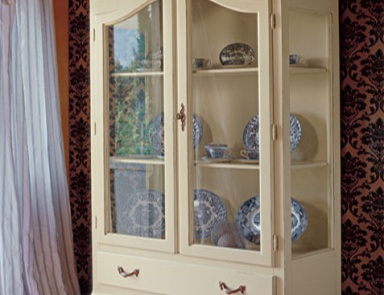 Showcase with glass facade, Tonin casa