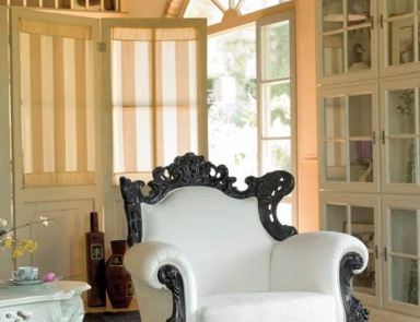 Chair with rounded armrests, Tonin casa