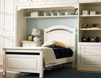 Children on the frame of tamborito and MDF Aurora Benedetti