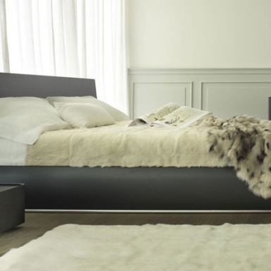 Bedroom (furniture-bedroom)