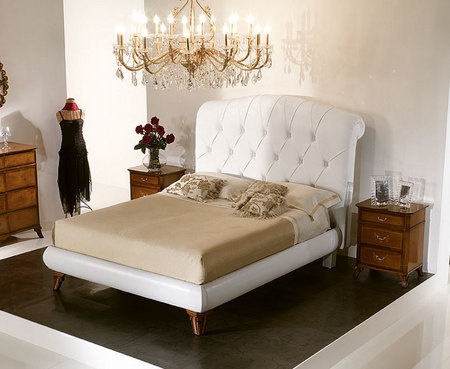 Bed with high headboard leather upholstered MD 203, Angela Bizzarri