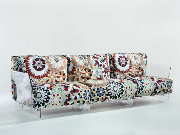 The sofa is modular, Pop - Kartell