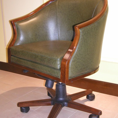 Desk chair