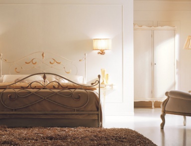 Bed with wrought iron headboard Letto Art?, CorteZari - Corte Zari