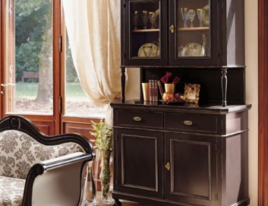 A snack bar with a glazed facade, Tonin casa