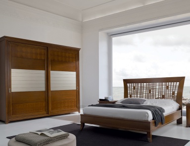 Double bed with carved headboard on a frame of solid poplar 9081 / 9080 / 9091 / 9090 / 9087 / 9083 / 9093, Bruno Piombini