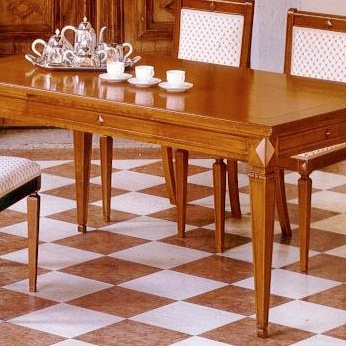 Dining table D522