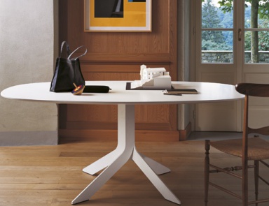 Dining table, Desalto