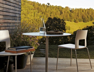 Dining table, Desalto