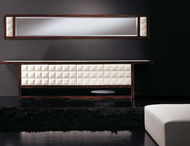 The Altea Dresser, Formerin