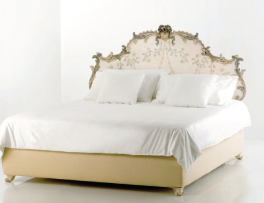Double bed with high headboard, Chelini