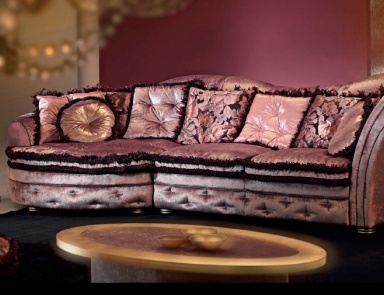 Marylin Sofa, Formerin