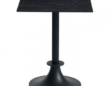 The Lord Yi Table, Driade