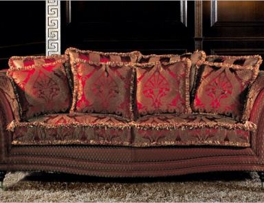 The Lara Sofa, Epoque