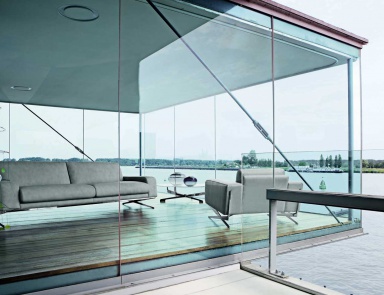 The sofa is modular, Prefixe - Roche Bobois