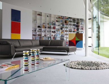 The sofa is modular, Script - Roche Bobois