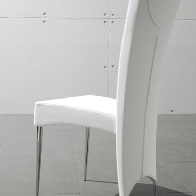 Elenoire Chair