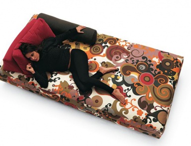 Divan-couch upholstered in leather or fabric Fly, Bosal