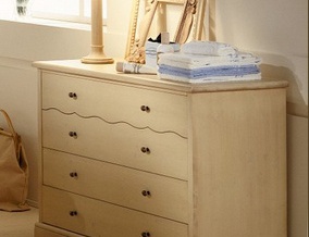 Chest Of Drawers, De Baggis