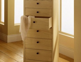 Chest Of Drawers, De Baggis