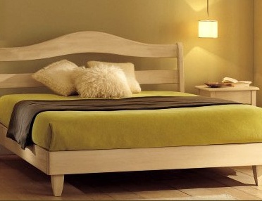 Bed with headboard, De Baggis