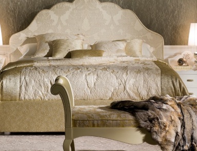 Bed with headboard, De Baggis