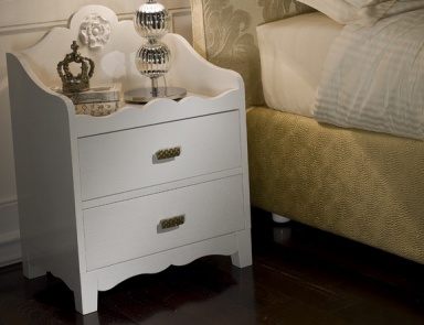 Bedside table made of wood, De Baggis