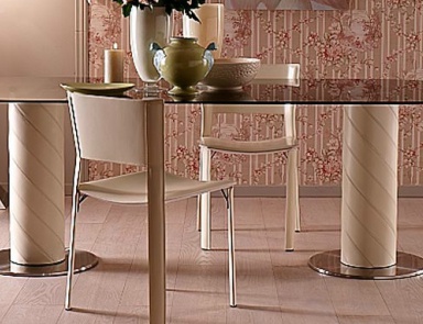 The Rolling Chair, Fasem