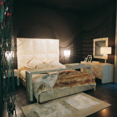 Bed with high back Origami