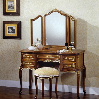 Dressing table