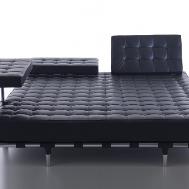 The 241 PRIVE sofa modular