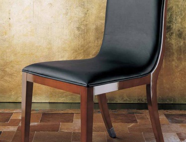 Chair with high back, Giorgio Collection