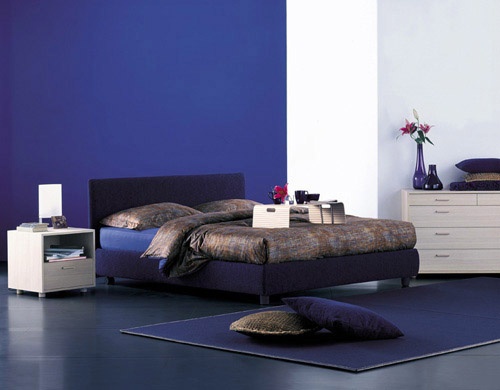 Bed and aluminum frame Notturno, Flou