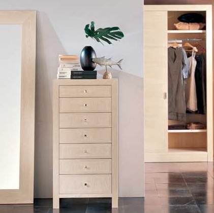 A chest of drawers on a frame of solid oak Jamila, Bamax