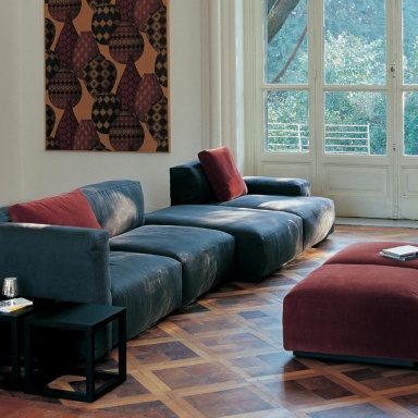 The 271 MEX CUBE sofa