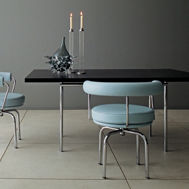 LC12 dining table