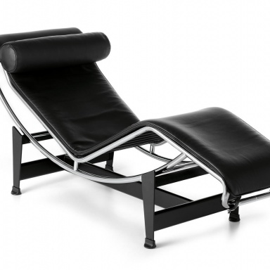 The LC4 chaise lounge