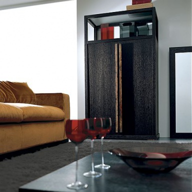 Servan Columbia + Cast