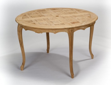 Table with round top, Massant
