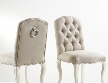 The stool is soft, Dialma Brown